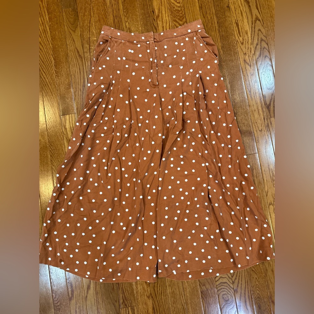 Anthropologie Orange white polka dot wide leg cropped pants women’s size M EUC